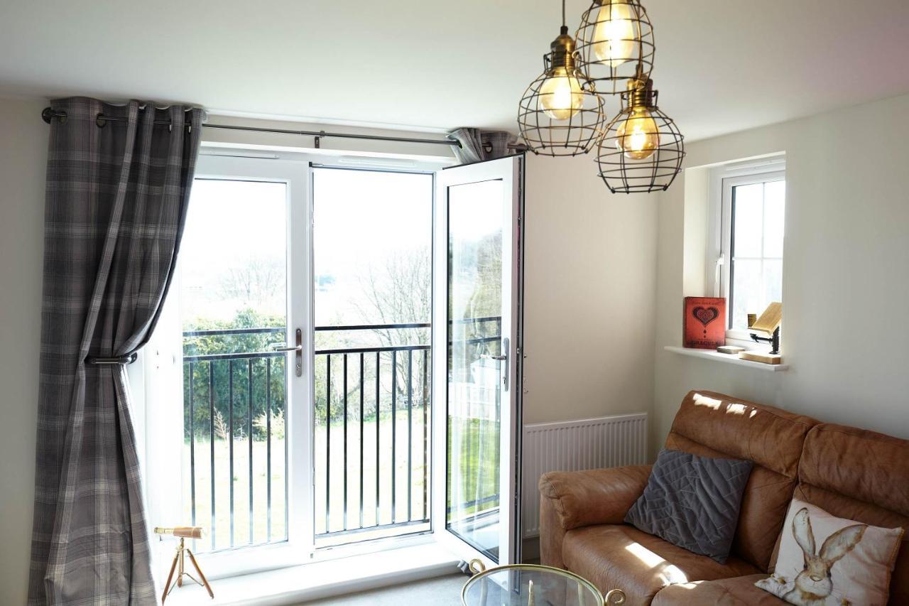 Host & Stay - The Cinder Track Hideaway Whitby Ngoại thất bức ảnh